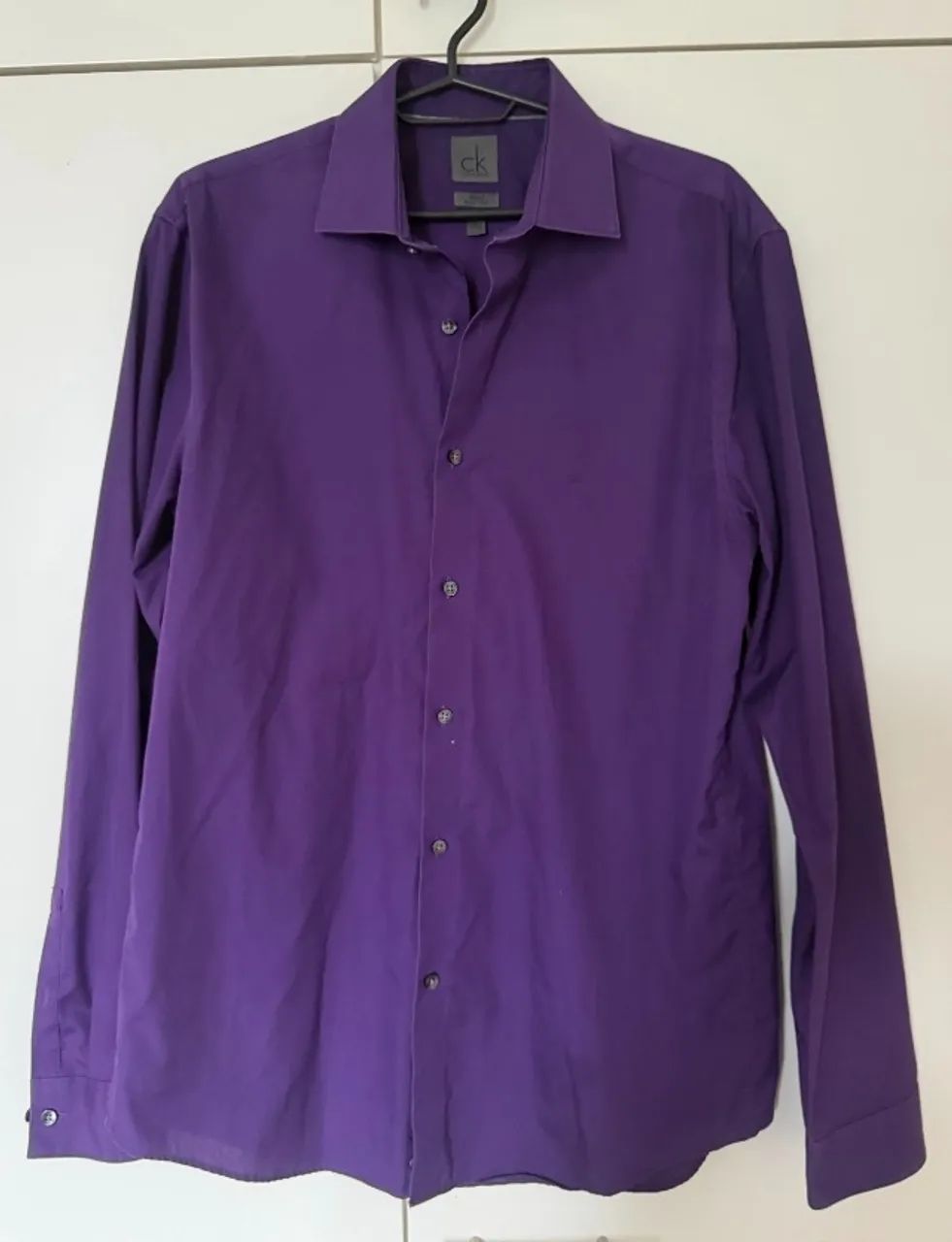 Camisa calvin klein roxa gg - Foto 2