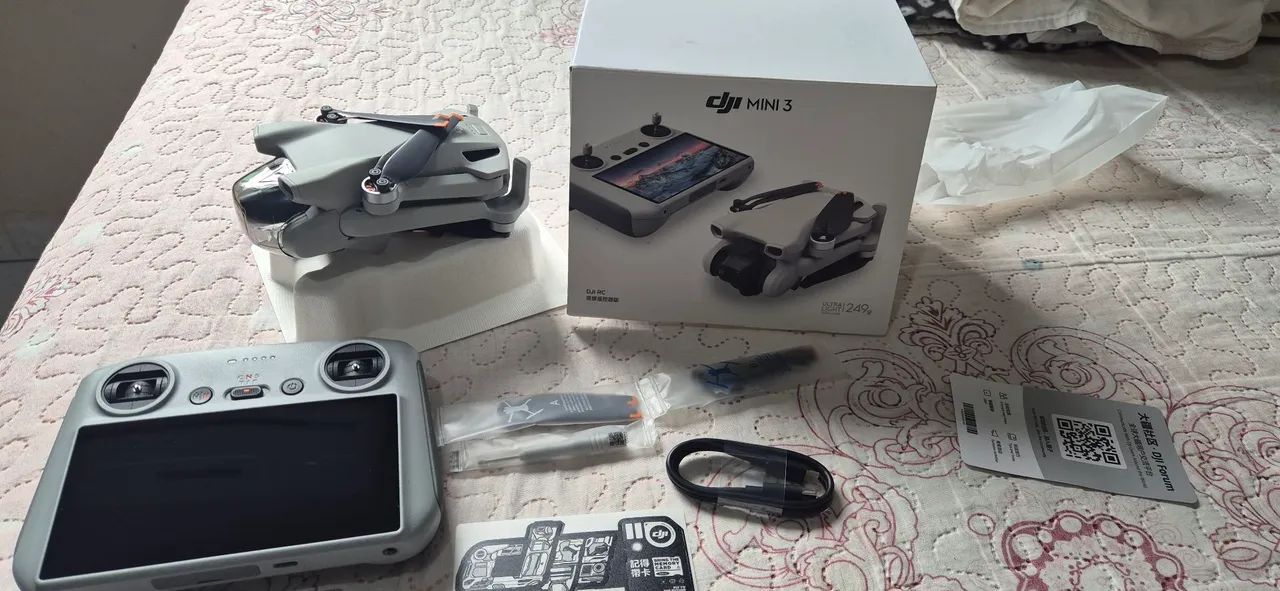 Vende-se semi novo. Mini 3 