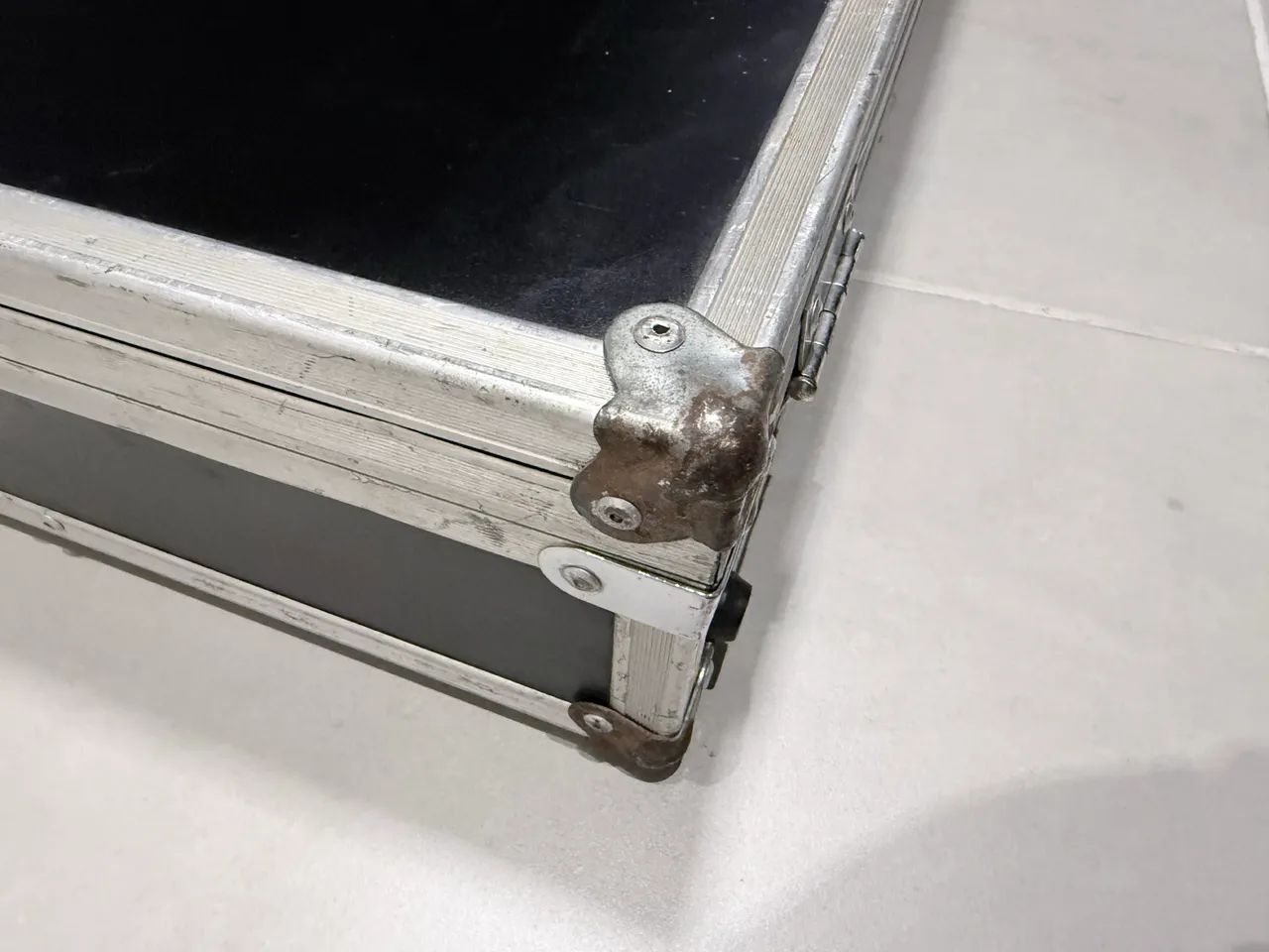 Hard case contra baixo  - Foto 4