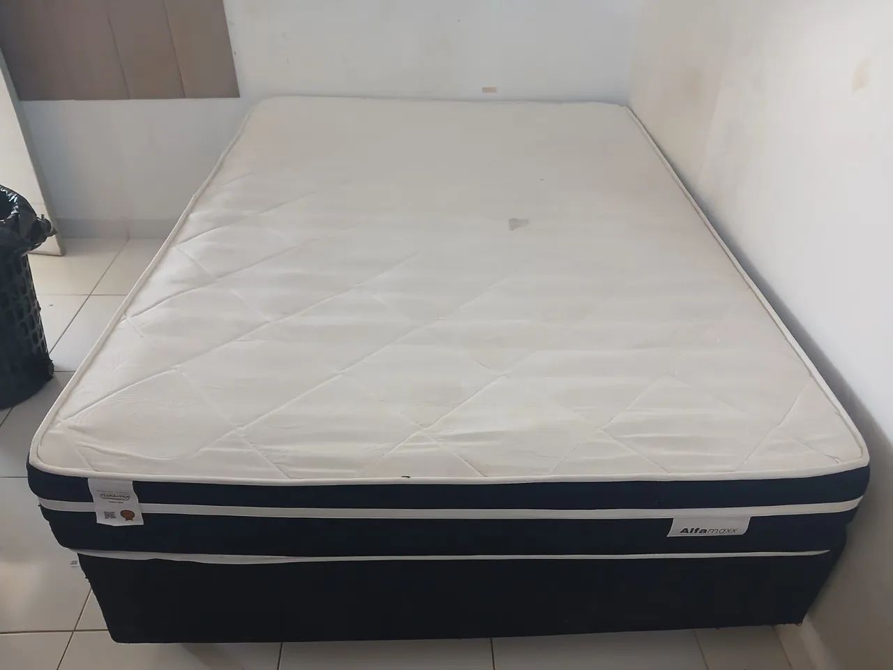 Cama box da Alfamaxx