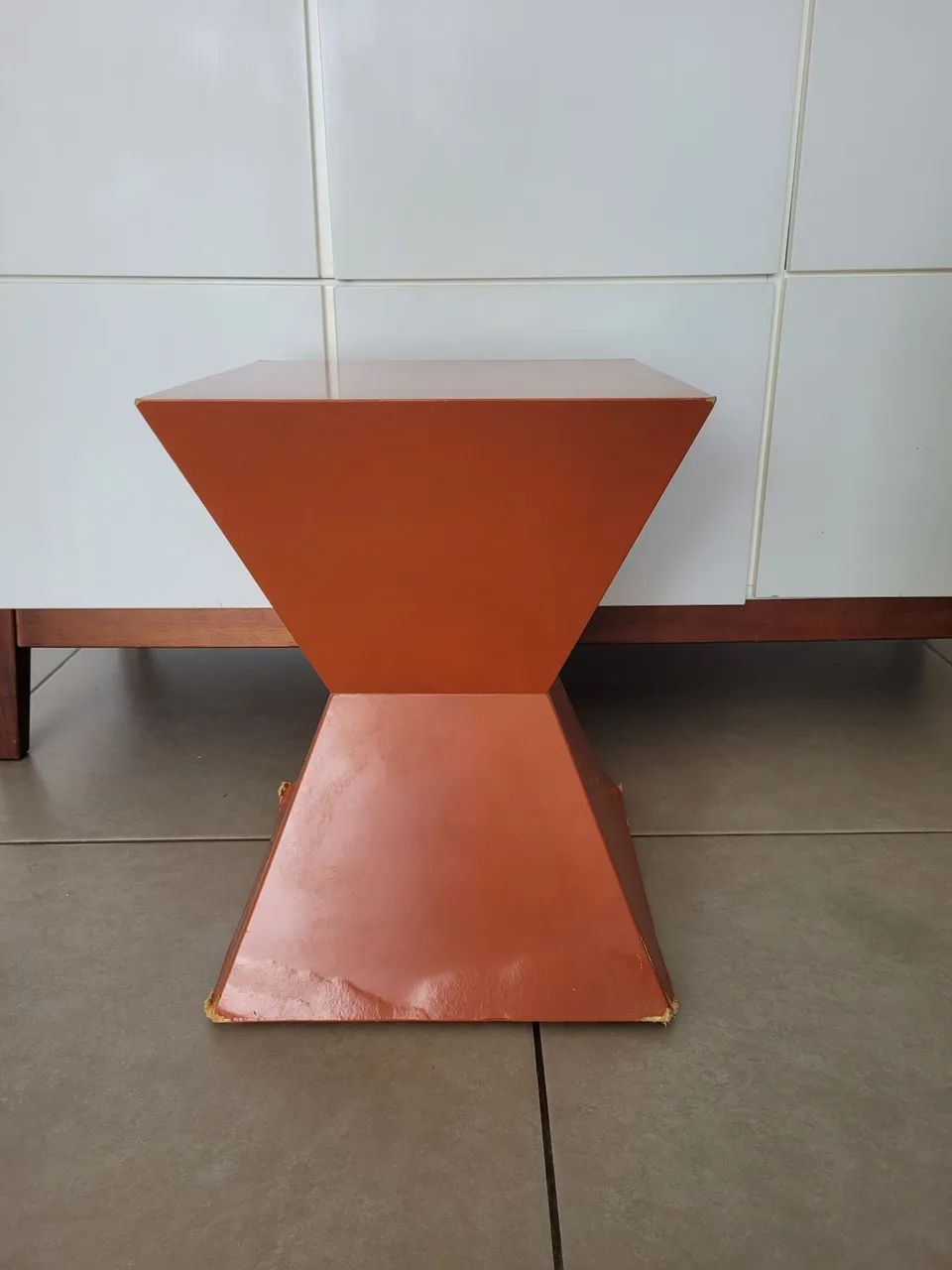 Banco/Mesa Lateral Decorativo- Design  - Foto 2