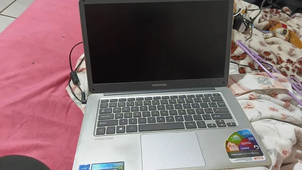 Vende-se computador dispositivo 