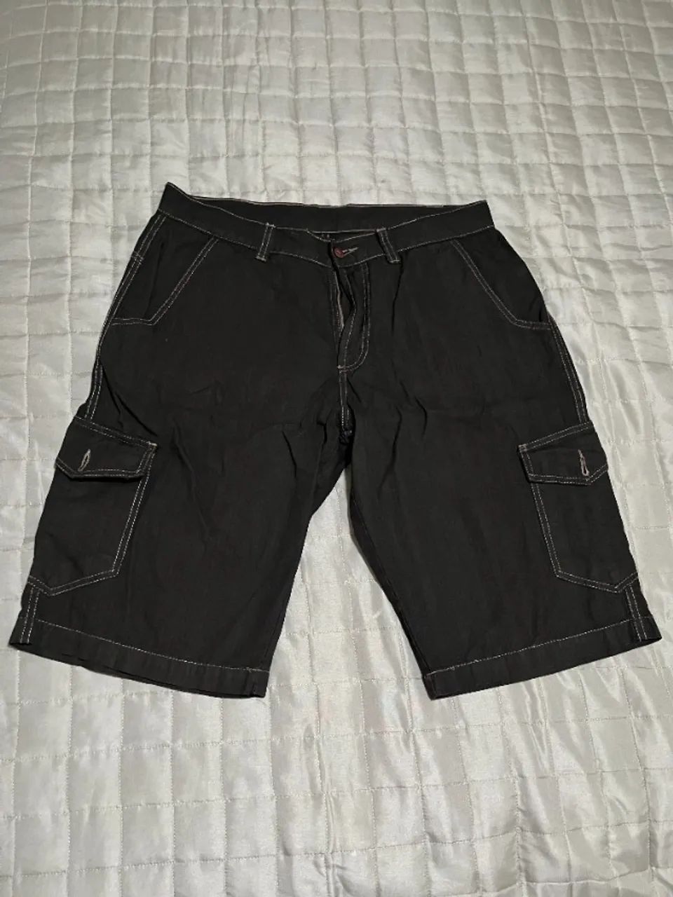 Vendo bermuda marrom