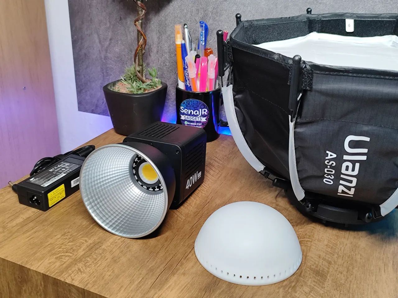 Iluminação de Led Ulanzi 40W PRO Com Softbox - Acessórios para