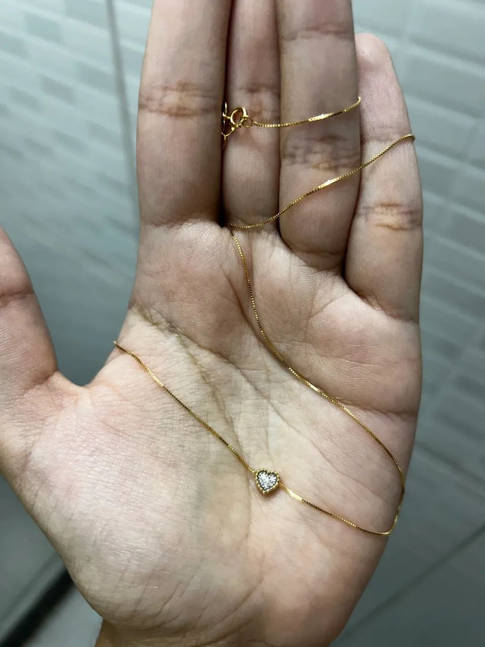 Gargantilha ouro amarelo 18k com diamante 