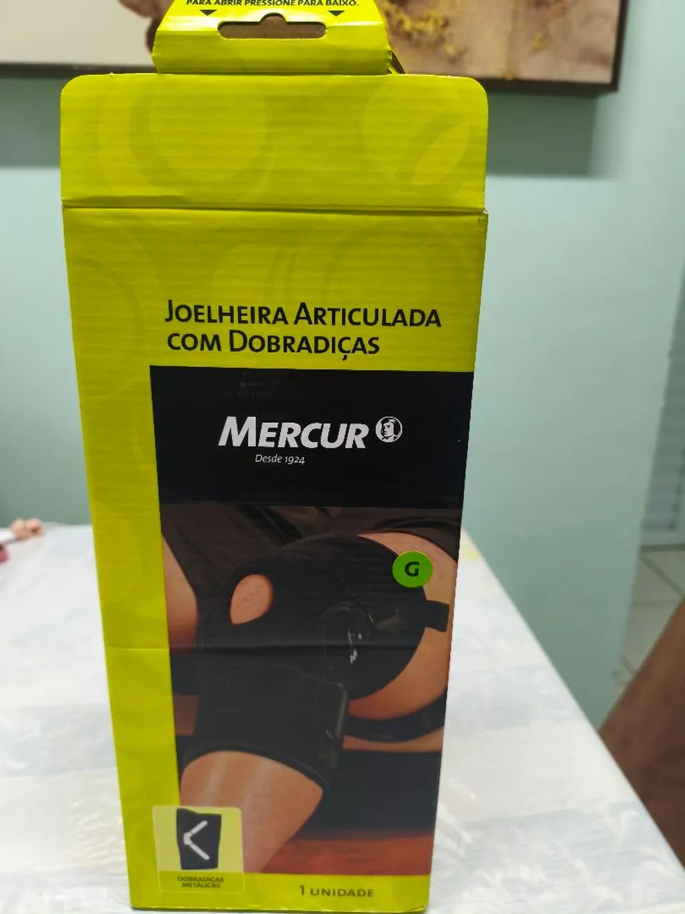 Joelheira articulada com dobradiças 