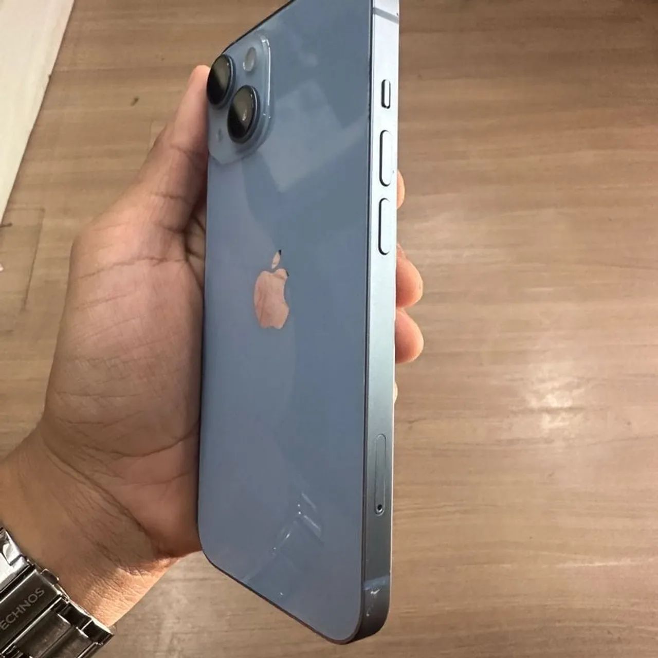 Vendo iPhone 14 com caixa - Foto 2