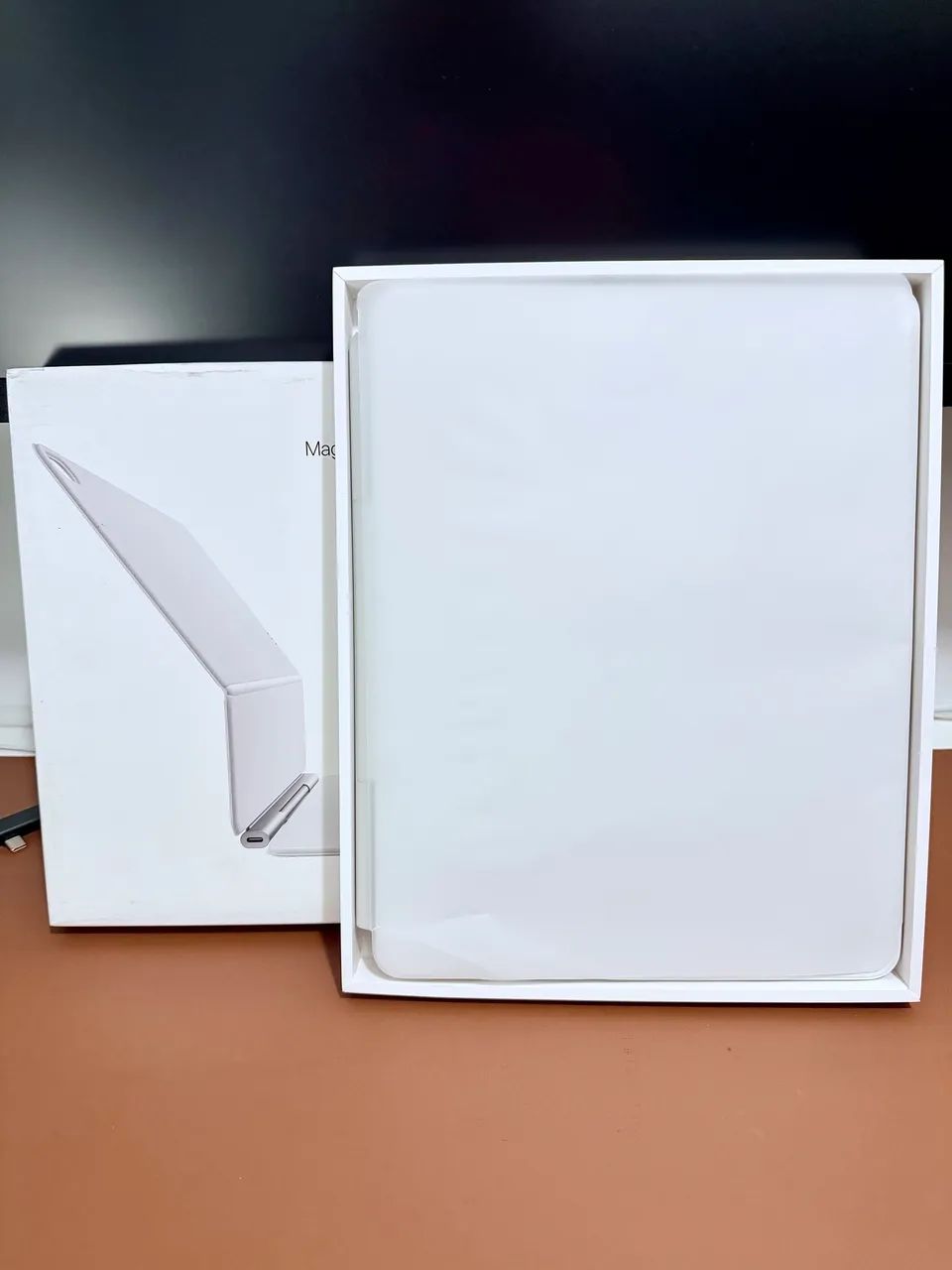 iPad Air 13 Magic Keyboard White  - Foto 2