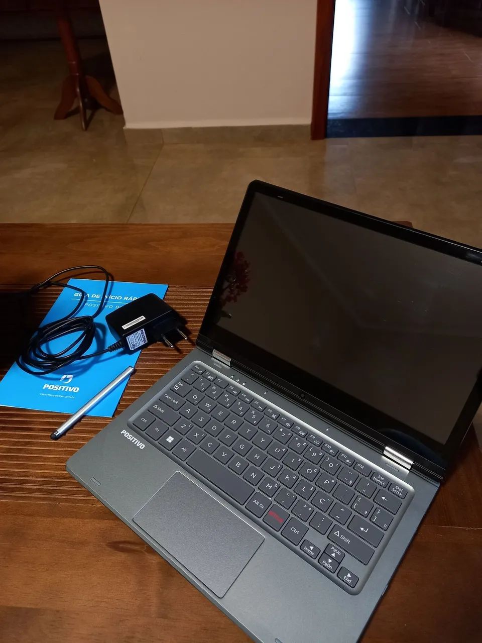 Vendo notebook/tablet 2 em 1 positivo duo