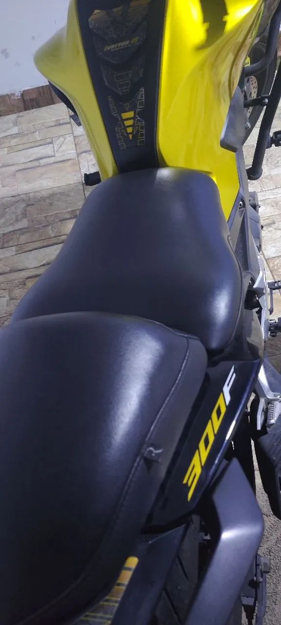 CB 300f 2024/25 ABS moto muito nova e conservada  - Foto 4