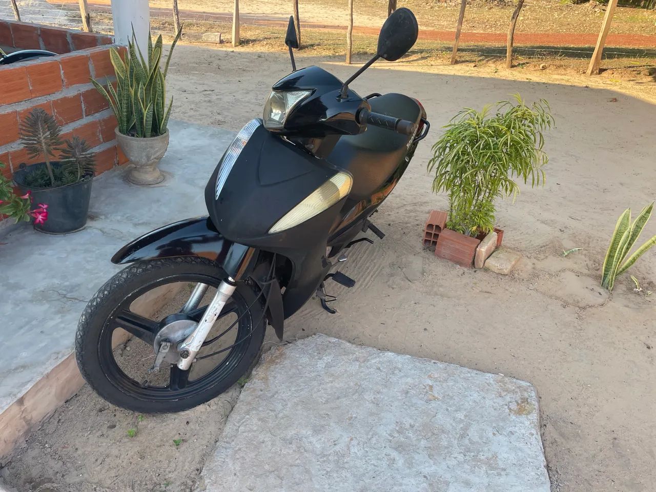 Vendo moto Biz por R$ 7.800,00 - Foto 4