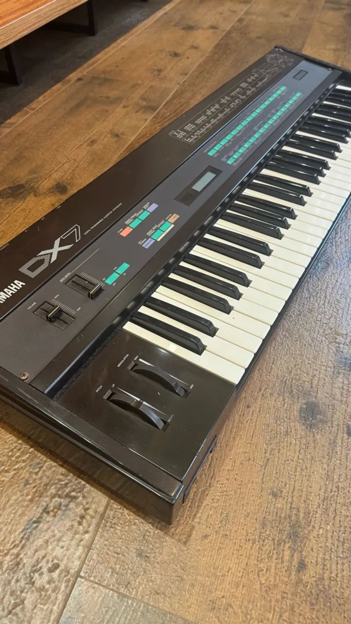 Teclado Yamaha DX7  - Foto 2