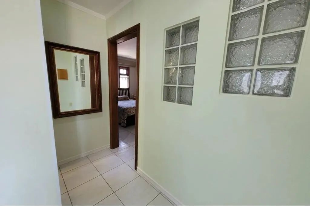 Casa em Santa Isabel - Foto 4