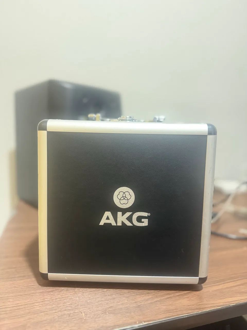 Microfone AKG P220 Condenser Cardioide  - Foto 2