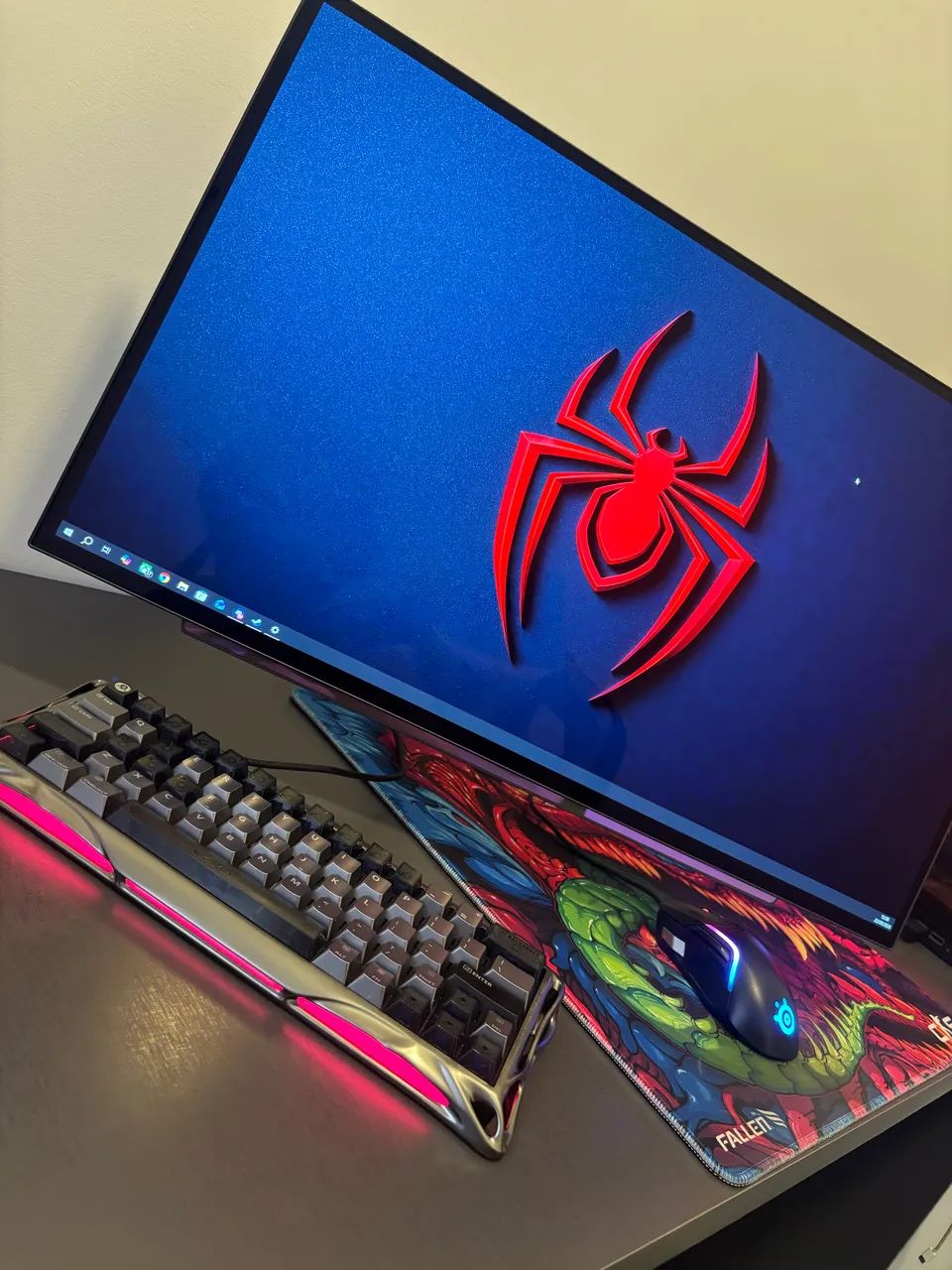 LG ULTRAGEAR OLED 27//240hz - Foto 3