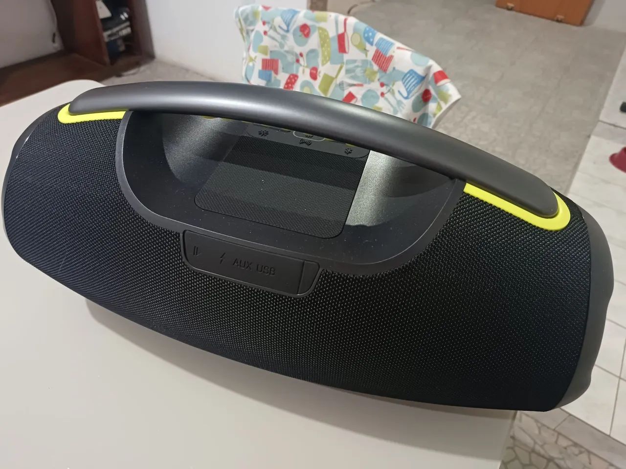 Caixa de som Alok Bombox nova 