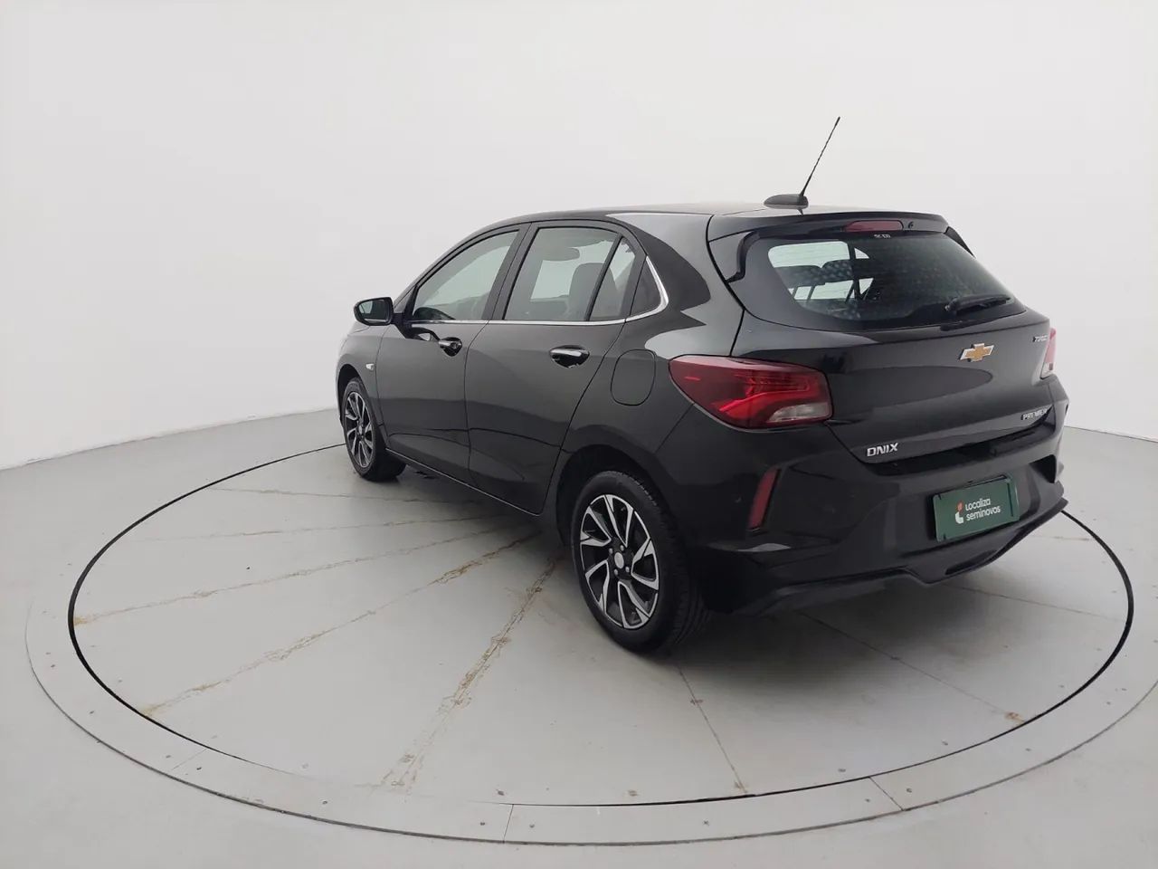 Chevrolet Onix Hatch Premier 1.0 12V TB Flex Aut. 4P, foto 3 de 18