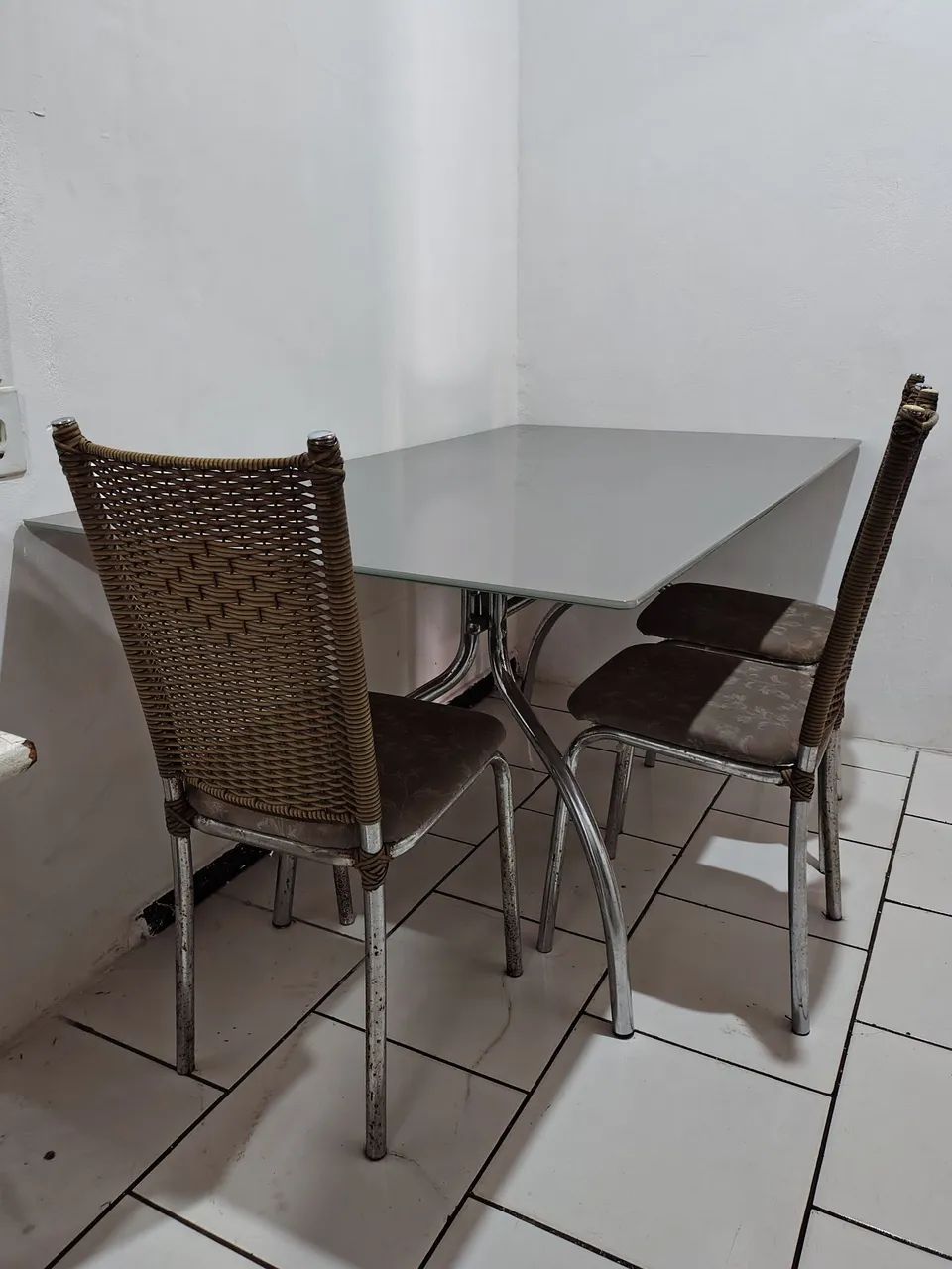 Mesa de vidro para 6 pessoas. - Foto 3