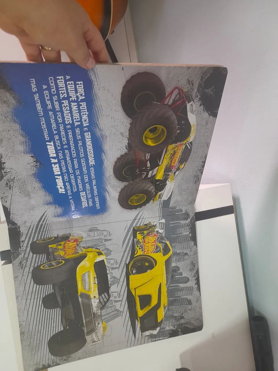 Livro quebra cabeça hot wheels - Foto 4