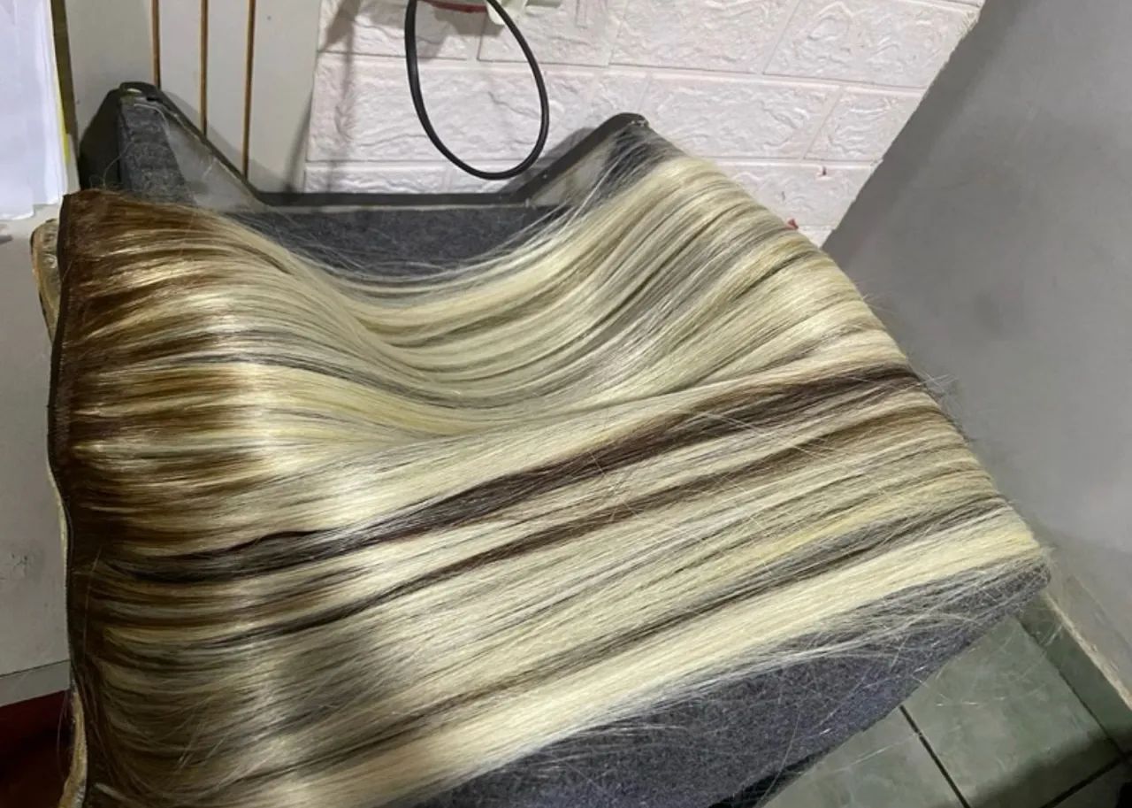 200 gramas de cabelo loiro  - Foto 2