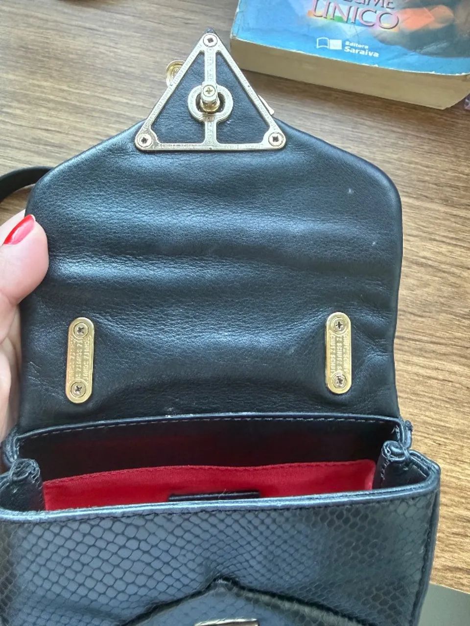 Bolsa Schutz em couro  - Foto 3