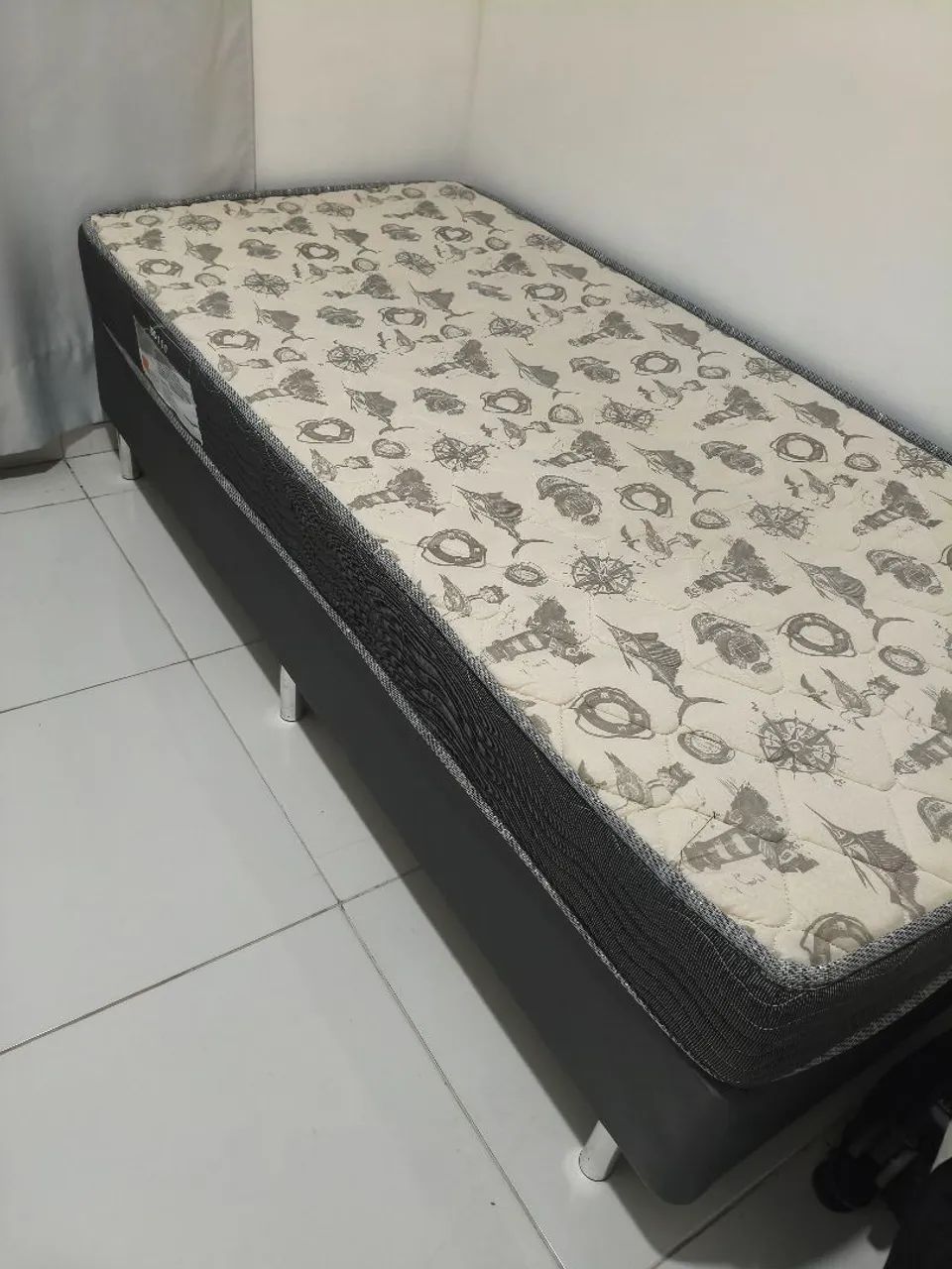 Cama Box solteiro! Oportunidade!