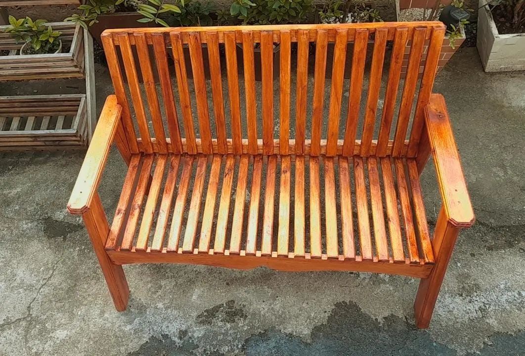 Barbada !! Banco em madeira 350 reais . - Foto 4