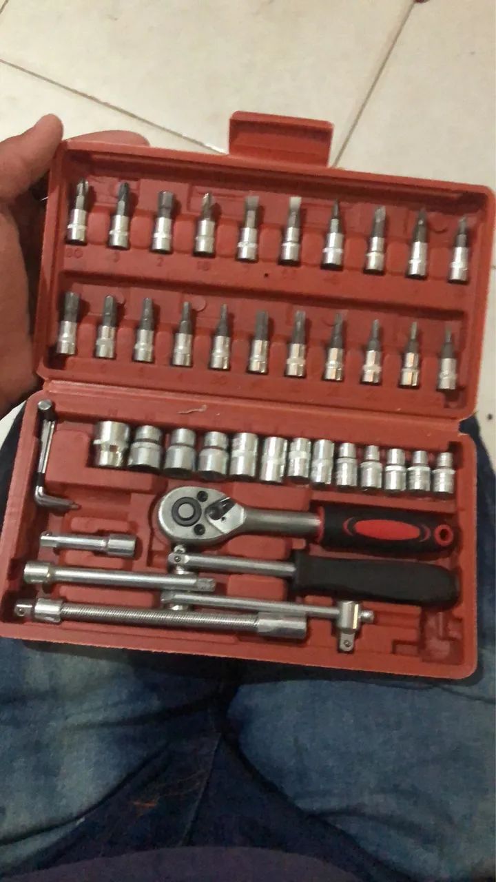 Quite chave com 46 peças 