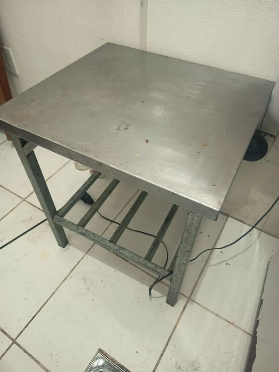 Mesa de aço inox industrial para apoio 