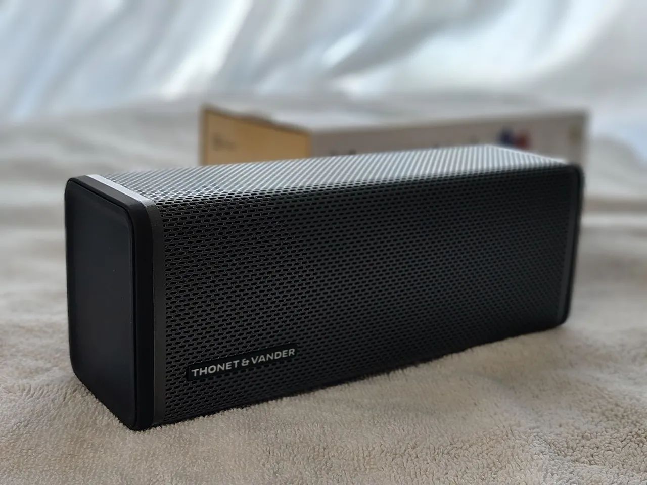 Caixa de som Bluetooth Toneth & Vander 