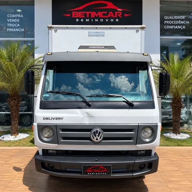 VW 10160 Delivery 2018 Branco  - Foto 2