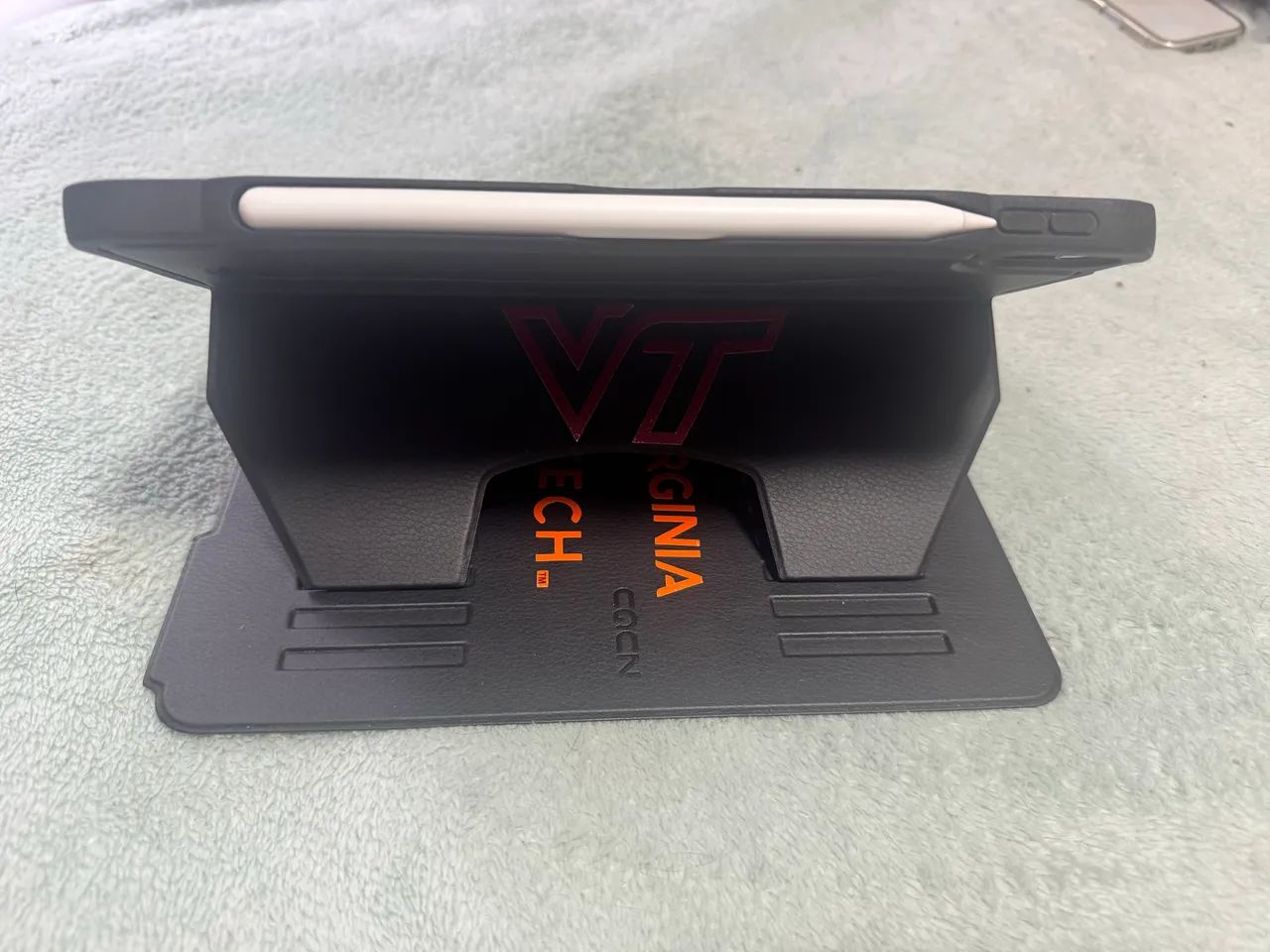 Capa para iPad marca ZUGU, imantada , iPad Air 10,9 polegadas  - Foto 3
