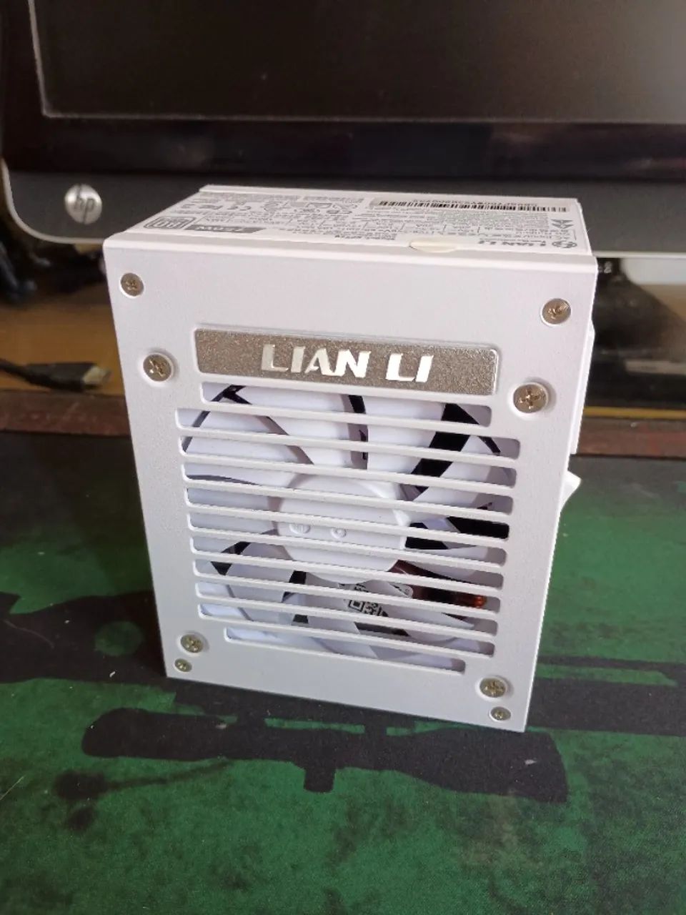 Fonte SFX Lian Li 750W 80 Plus Gold PFC Ativo Full Modular ITX Mini-ITX ...