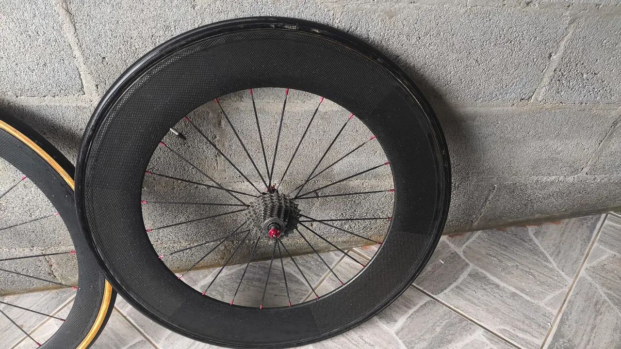 PAR DE RODA DE CARBONO TUBULAR  - Foto 2