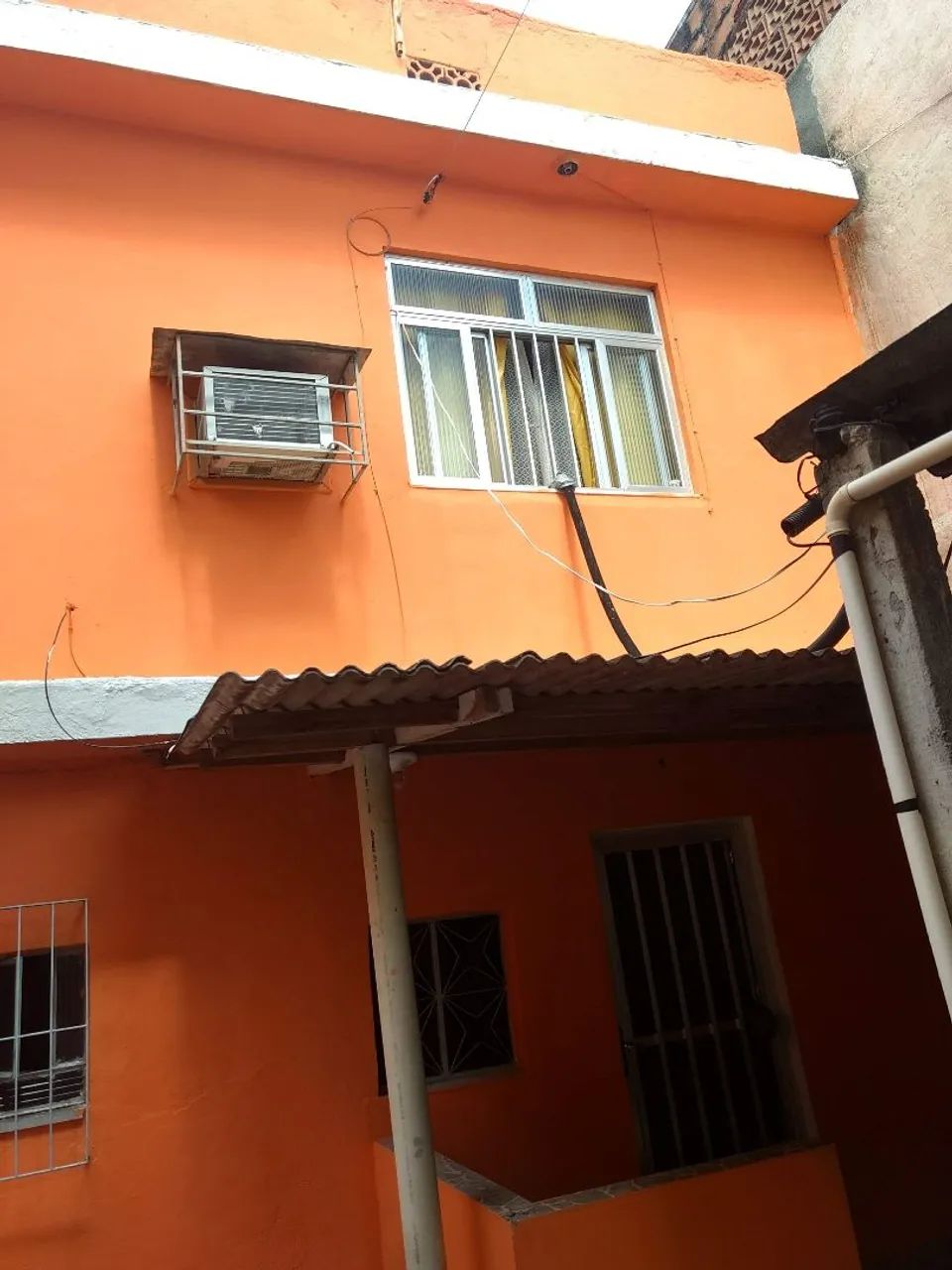 Aluga-se ótima casa 2 quartos 