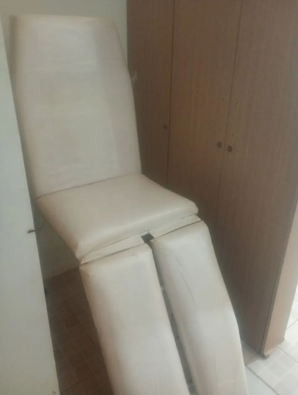 Maca reclinável de estética 