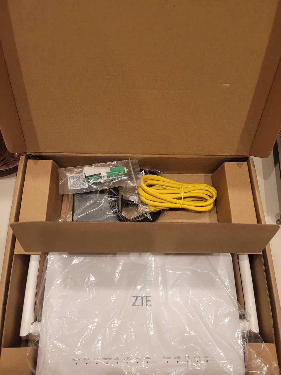 Roteador ZTE F6600P - Foto 2