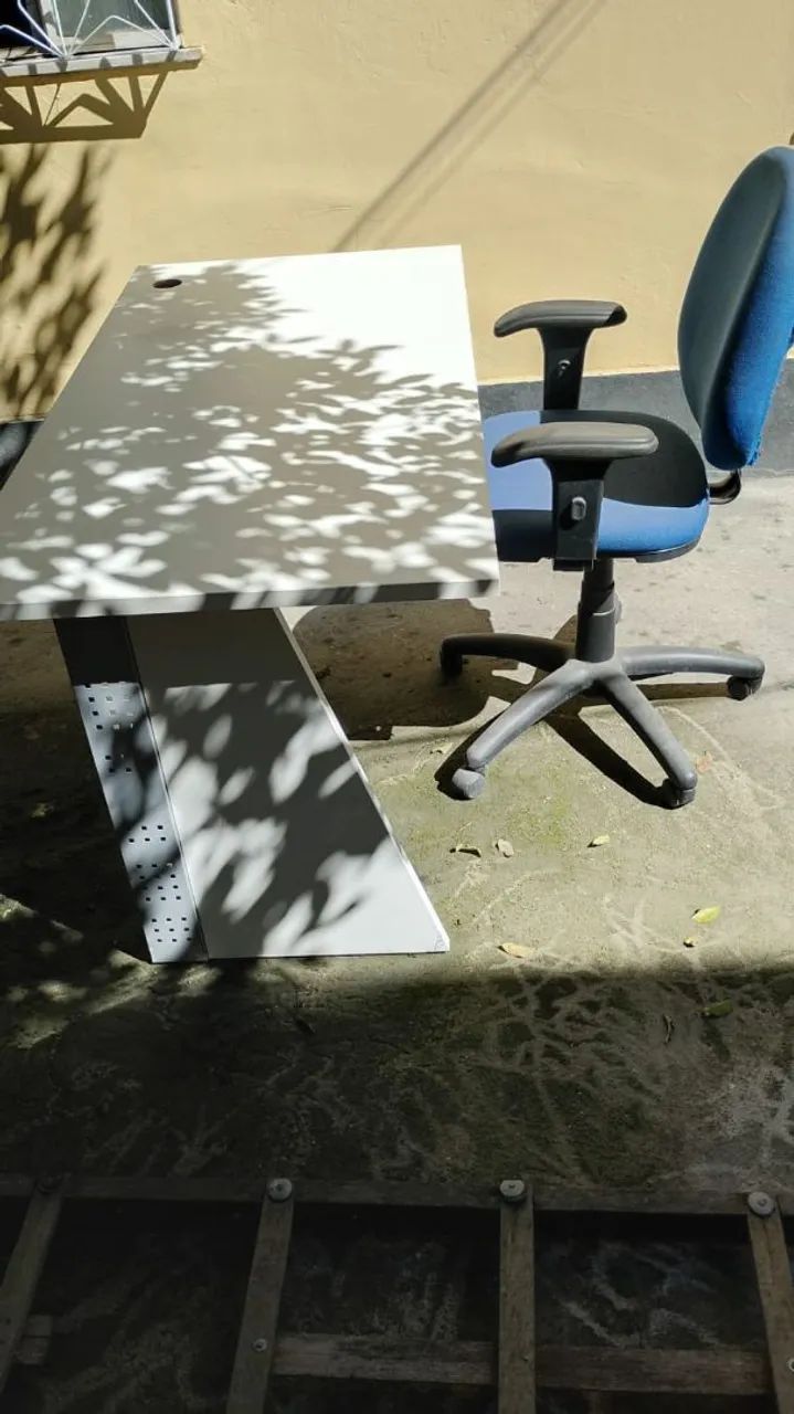 Vendo mesas e cadeiras para escritório  - Foto 2