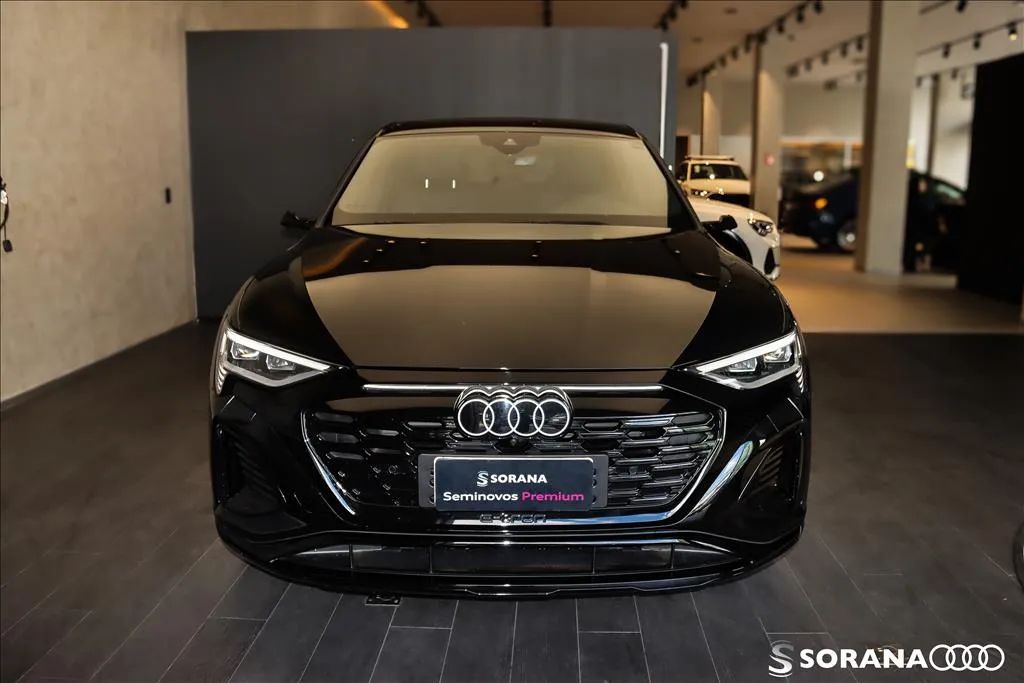 Audi E-Tron Sportb. Perf.black Aut.(elétrico) 2024 - Foto 4