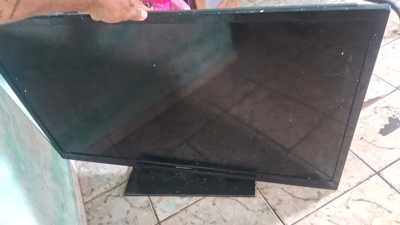Vendo 2 tvs com defeito  - Foto 2