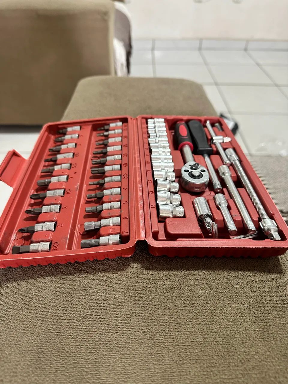 Kit de Ferramentas com Catraca + Soquetes e Bits - Foto 2