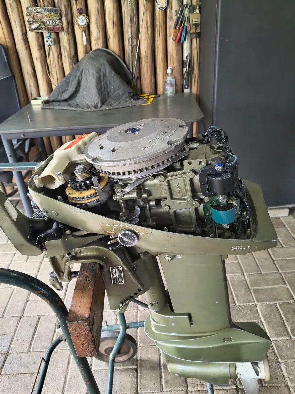 Motor de Popa Johnson 9.9 Hp . - Foto 2