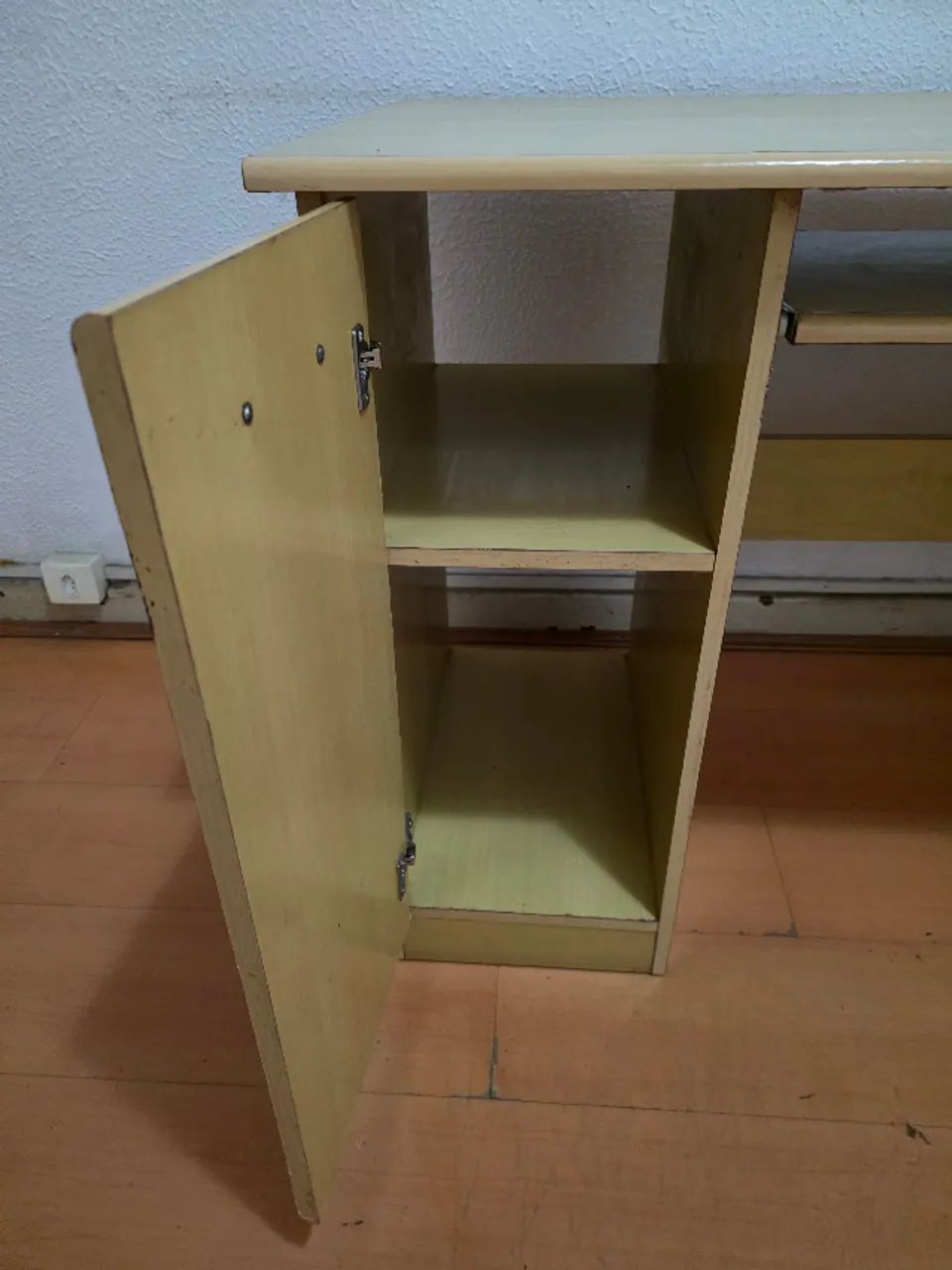 Mesa de Escritório Escrivaninha com 5 Gavetas e Espaço para Teclado - Foto 4