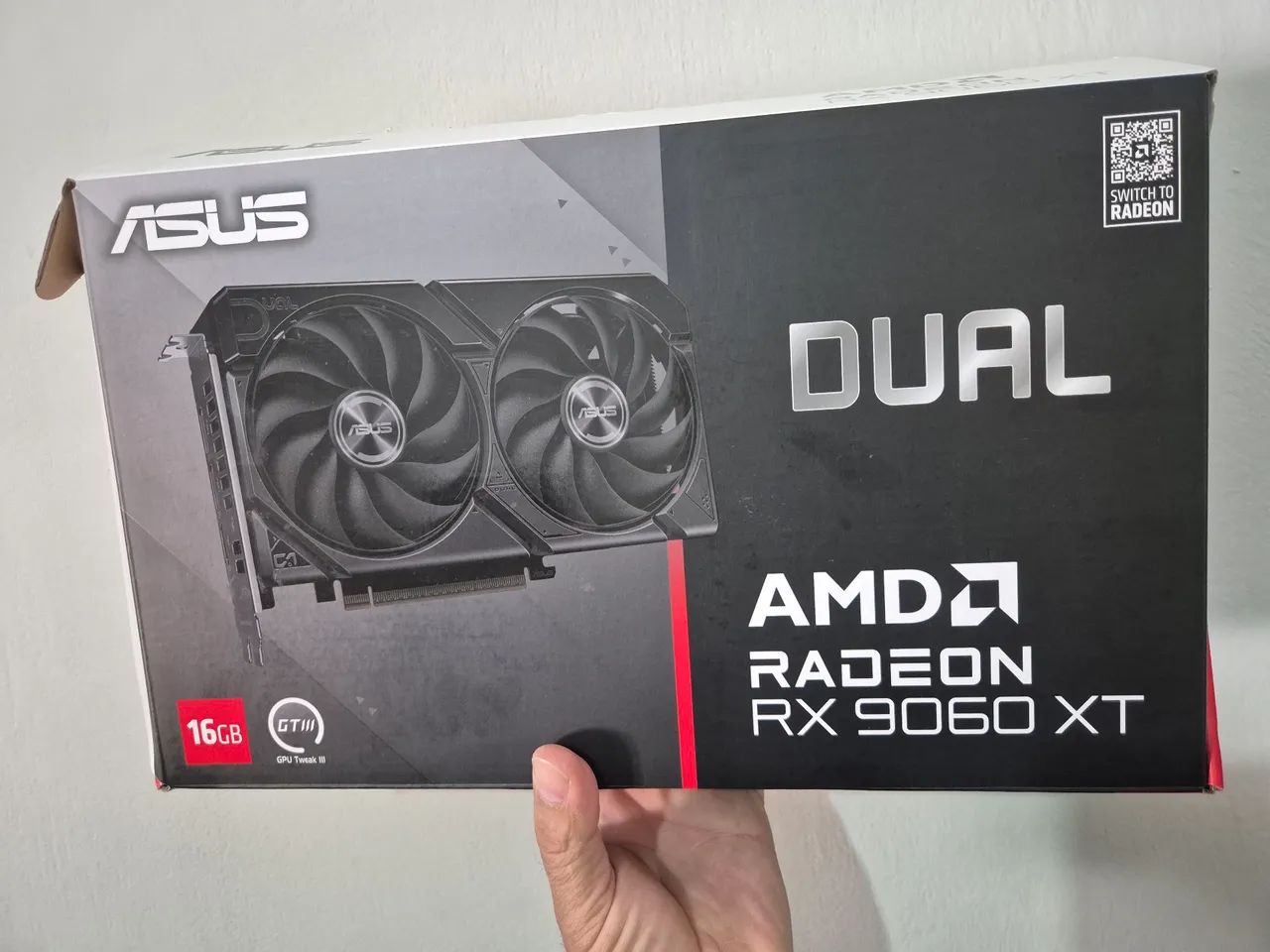 Rx 9060 xt 16GB asus 