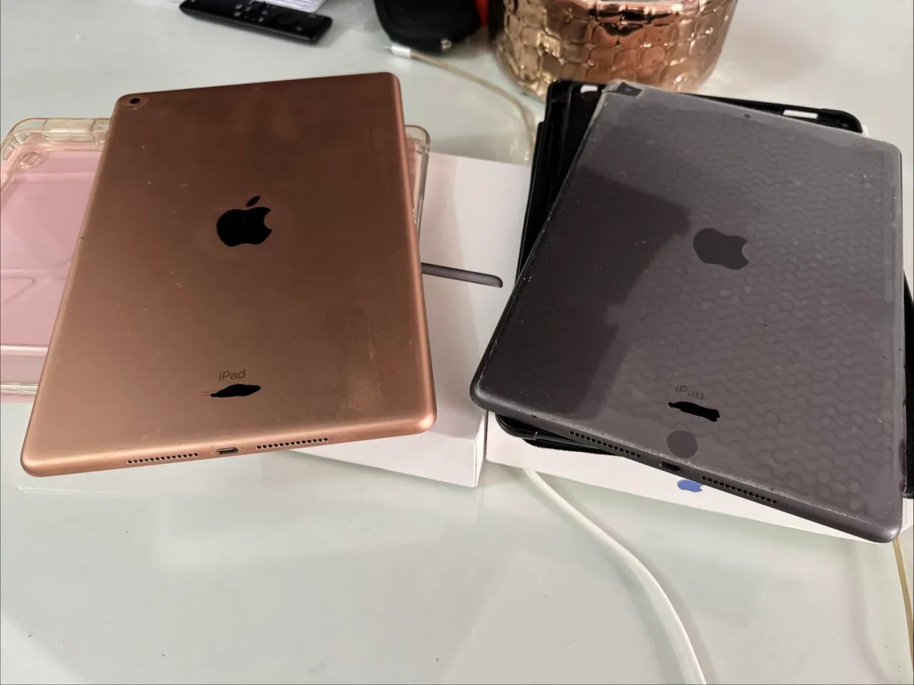 iPad本体 iPad 8th Generation Wi-Fi+Cellular 32GB 02 - iPad 8ª Geração 32GB Wi-Fi - Preto / Rose - Tablets e E