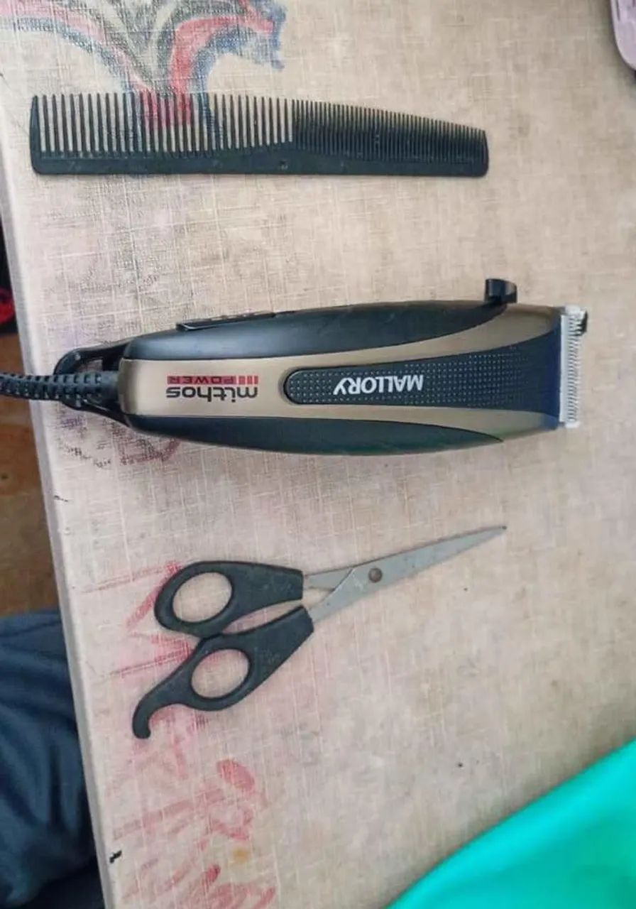 Vendo máquina de cortar cabelo