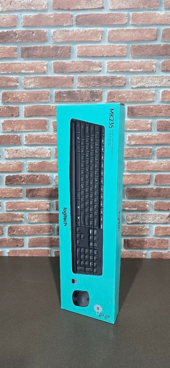 Combo Teclado e Mouse sem fio Logitech MK235 com Conexão USB