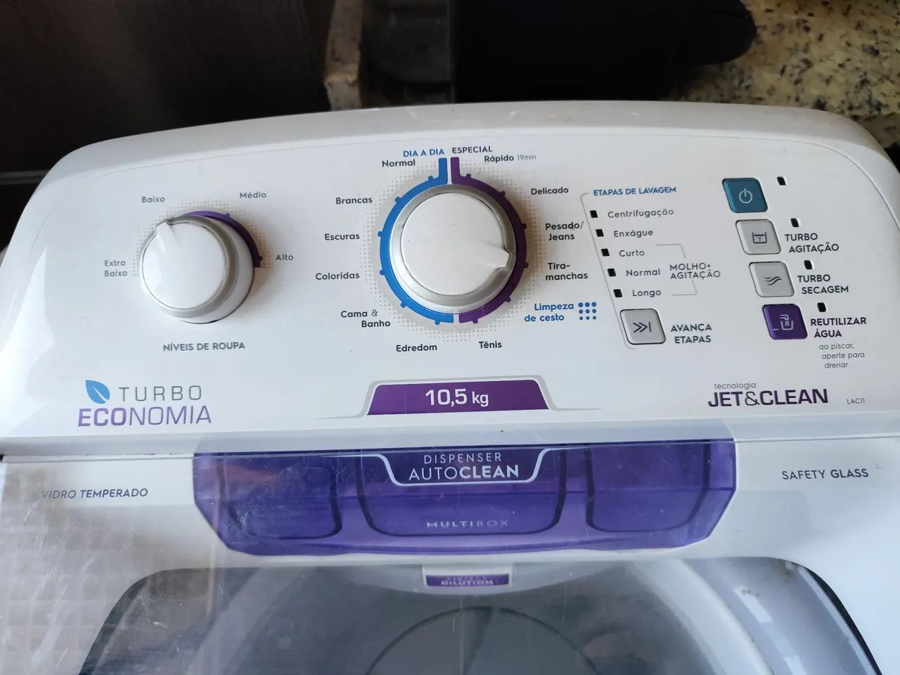 Máquina de lavar roupa Eletrolux 
