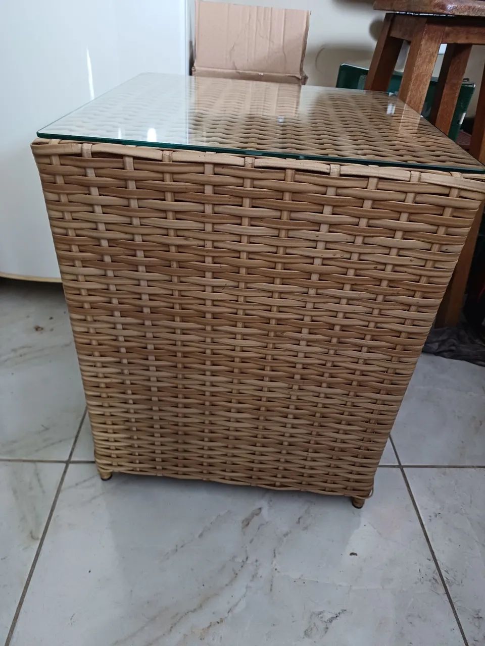Mesa Lateral Cubo com tampo de vidro - Foto 2