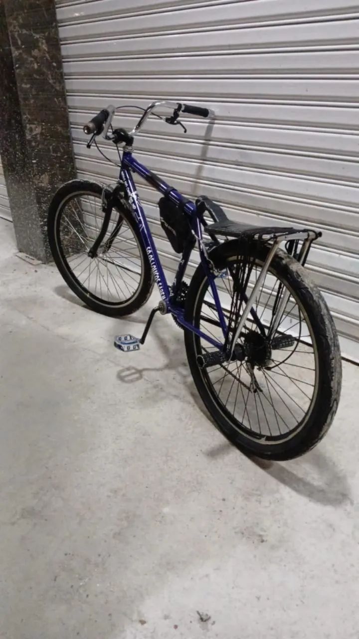 Bike montadinha aro 26 pra vender sem nenhum defeito 